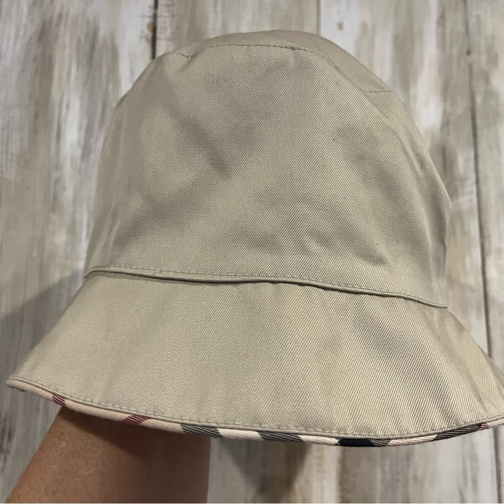 Burberry canvas bucket hat tan